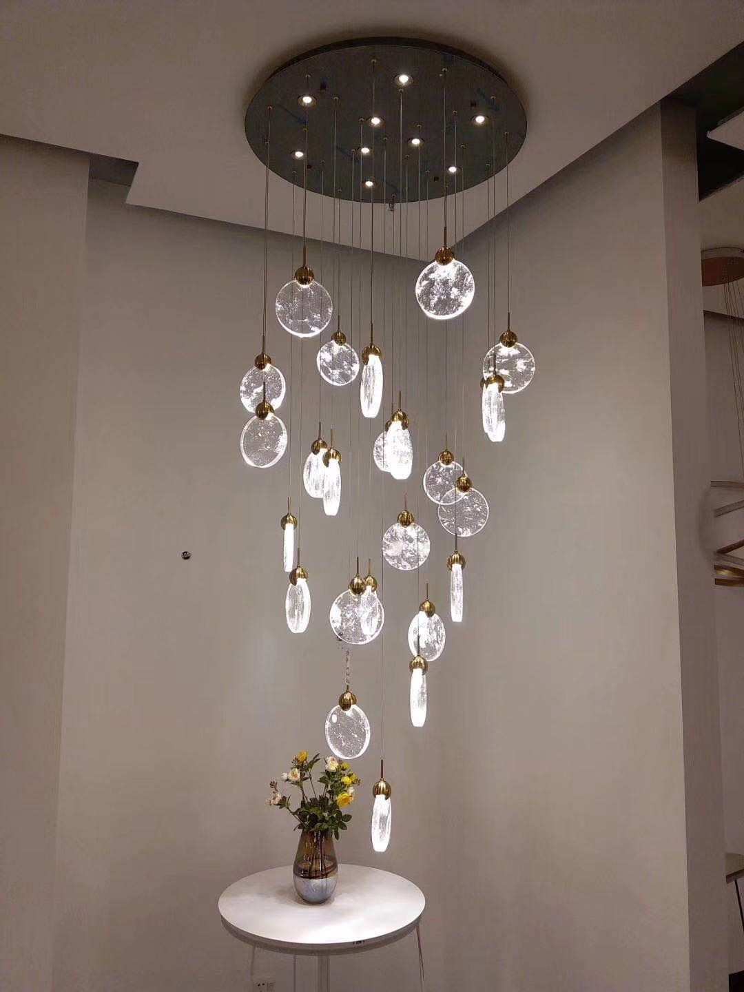 Aurora Cloud Glass Cluster LED Pendant Light